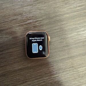 Apple Smartwatch in Rose Gold